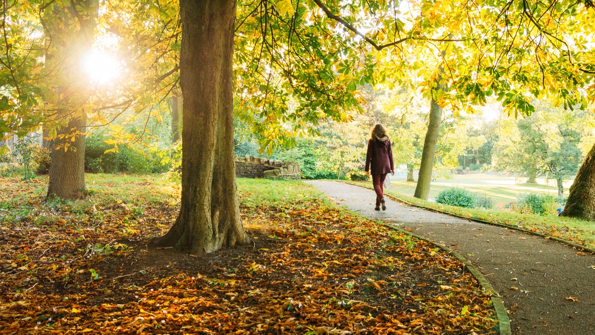 This Simple Walking Meditation Is Guaranteed to Boost Your Mood