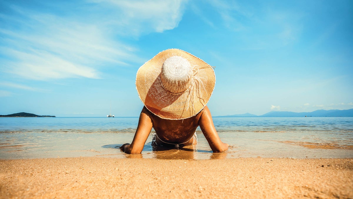 3 Ways to Treat Sunburn, Naturally