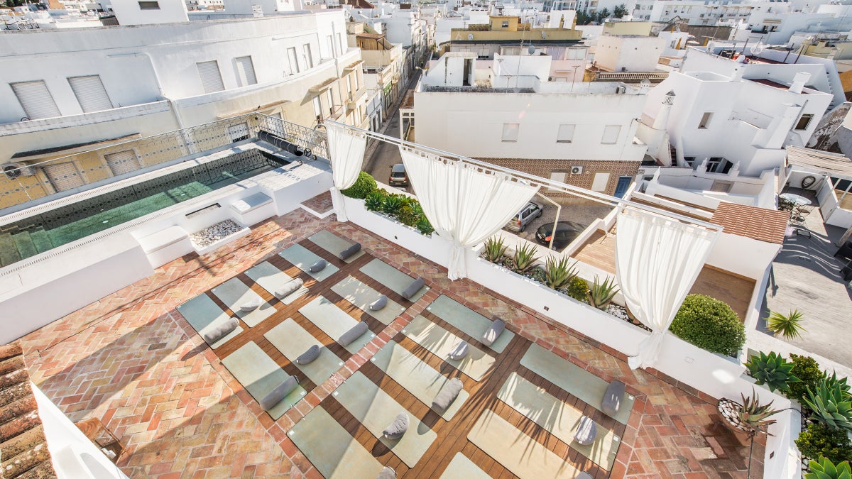 3 Can't-Miss (and COVID-Safe) Yoga Destinations in Portugal