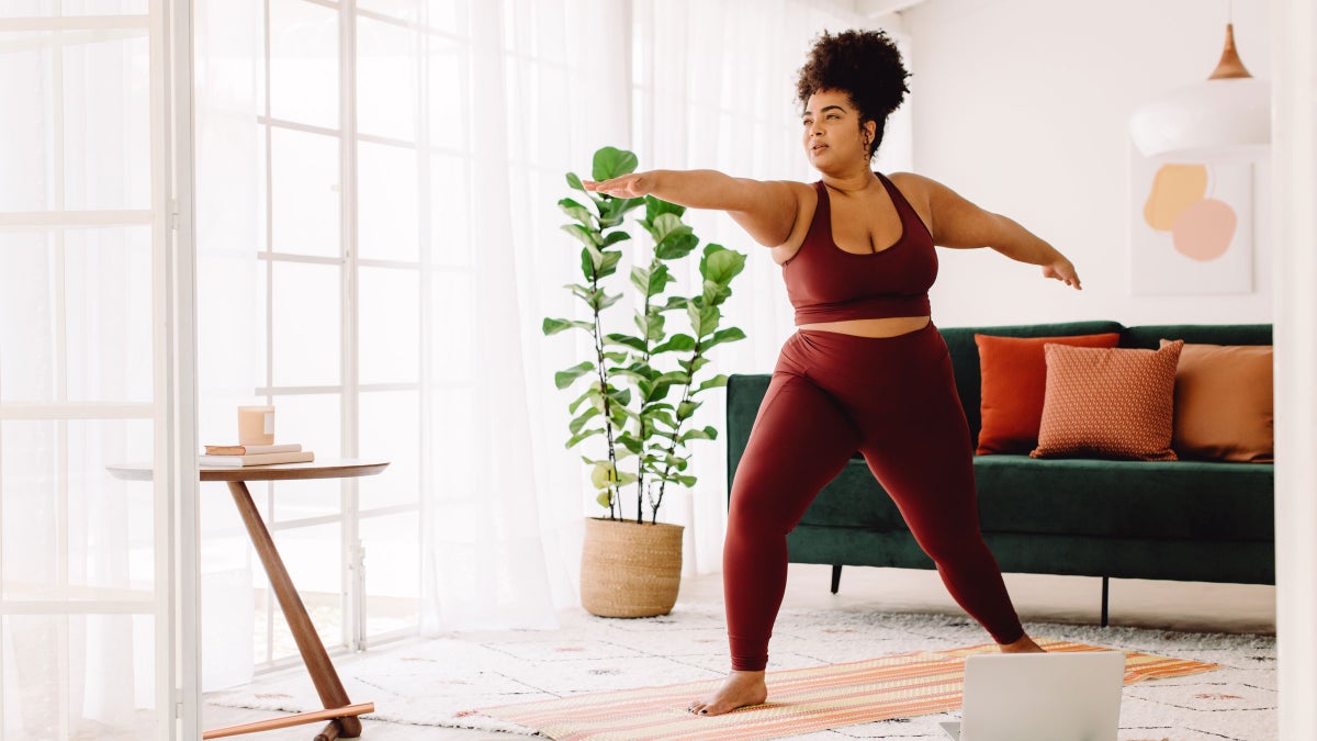 On Your Period? Try This 30-Minute Practice for Chi Flow