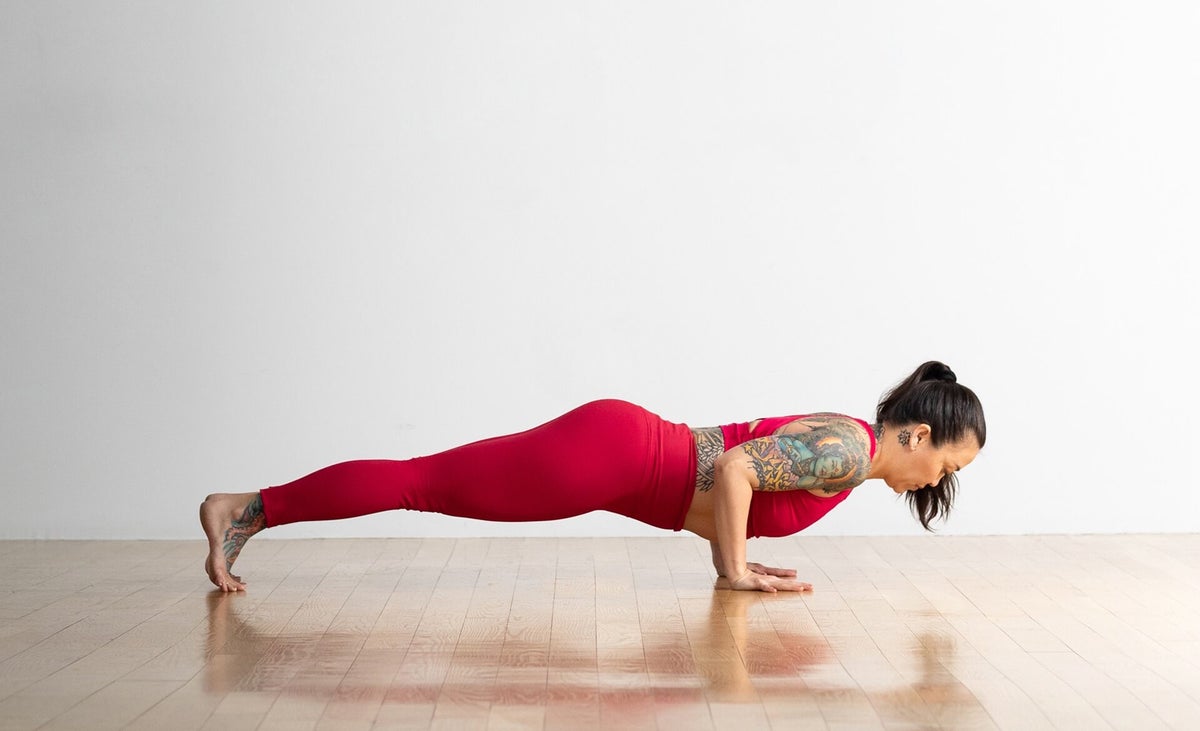 6 Mistakes You Might Be Making in Sun Salutations (And How to Correct Them)