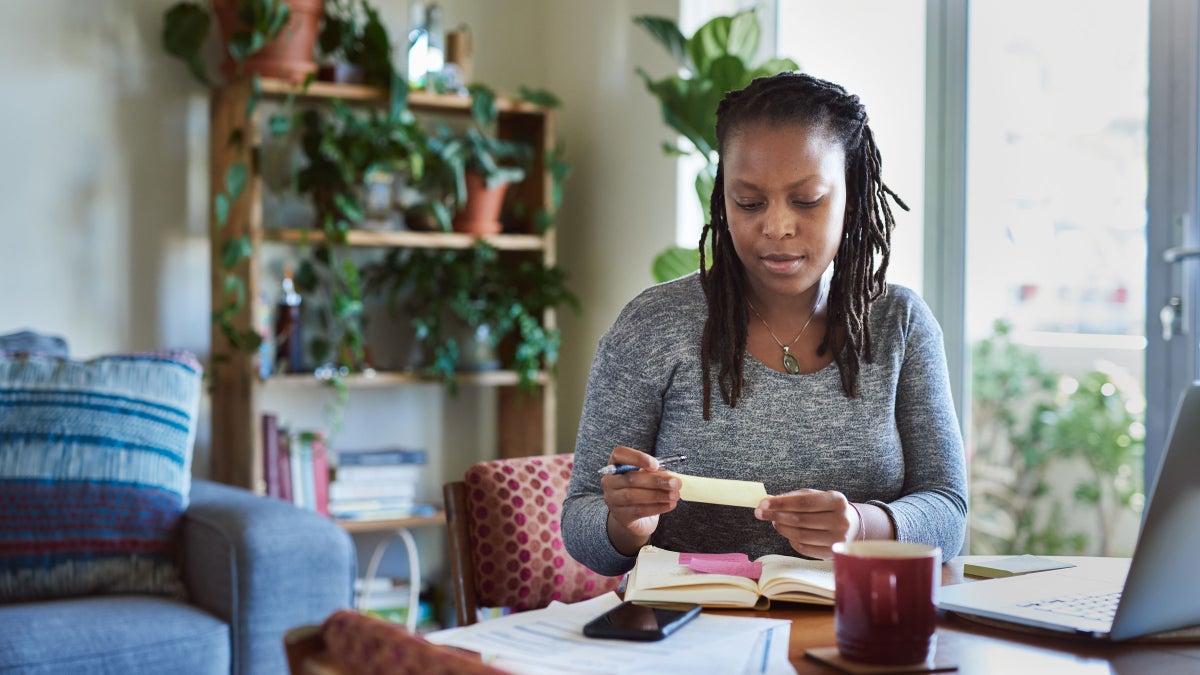 I'm a Goal-Setting Expert. Here's How to Set—and Keep—Your New Year Intentions