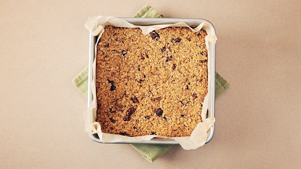 Bored of Your Breakfast Routine? This Baked Oatmeal Is What You Need