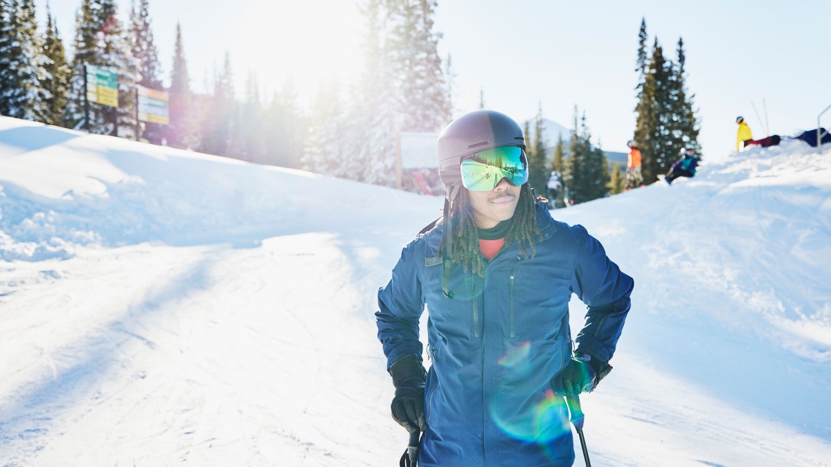 These Yoga Techniques Are So Simple, You Can Even Practice Them While Skiing