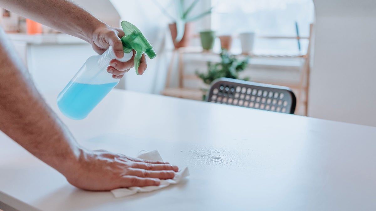 A Therapist Explains Why Stress Cleaning Is So Satisfying