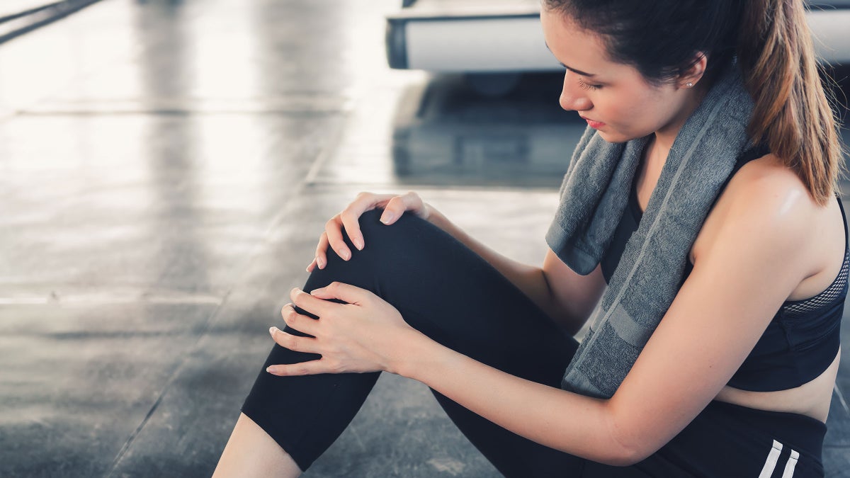 The Only 3 Stretches You Need to Relieve Iliotibial Band Syndrome