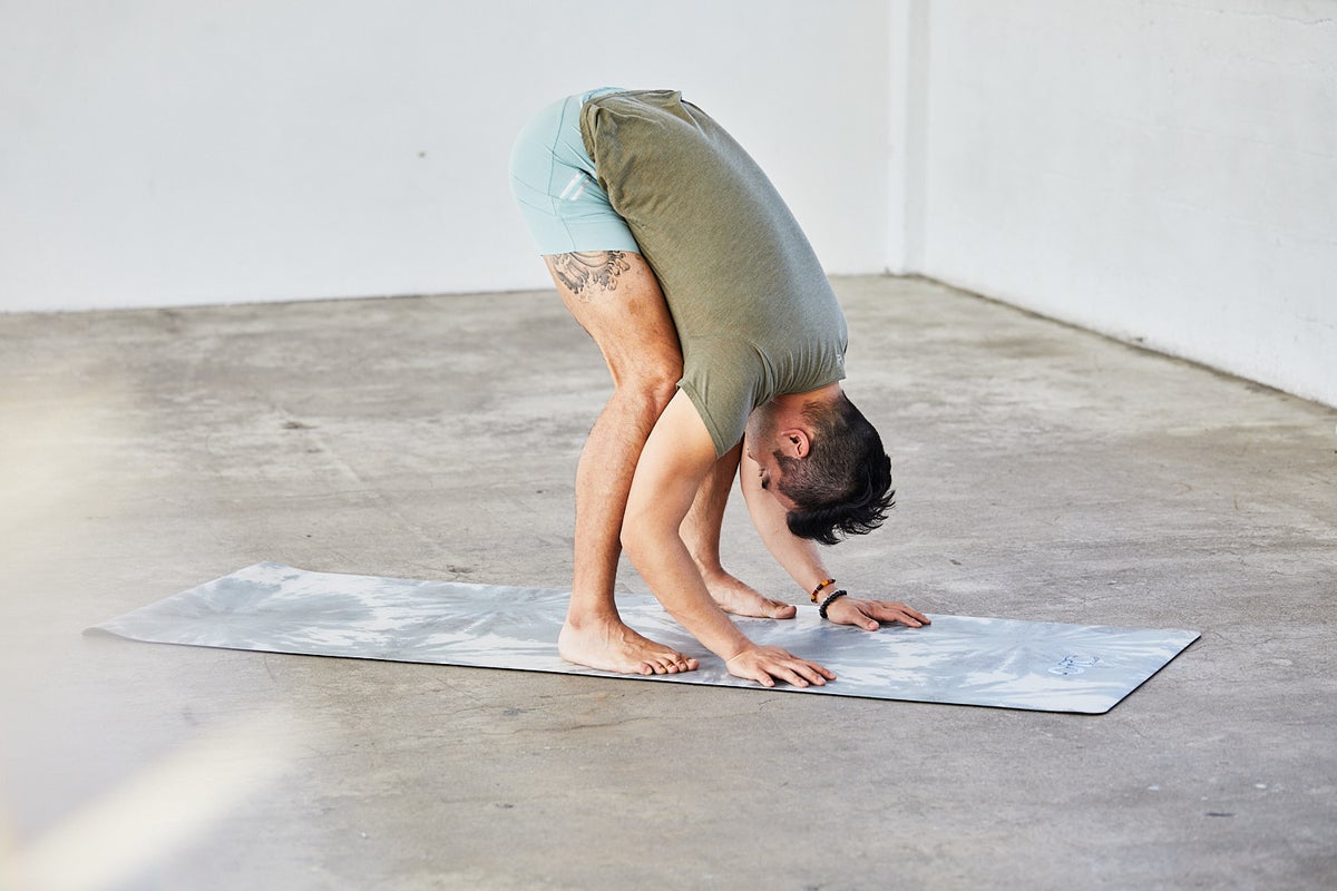 6 Essential Stretches for (Intense) Lower Back Pain