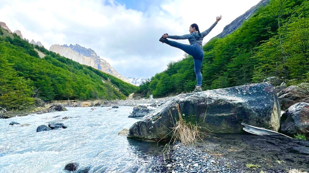 12 Stretches for Hiking That You (Desperately) Need After a Day on the Trail