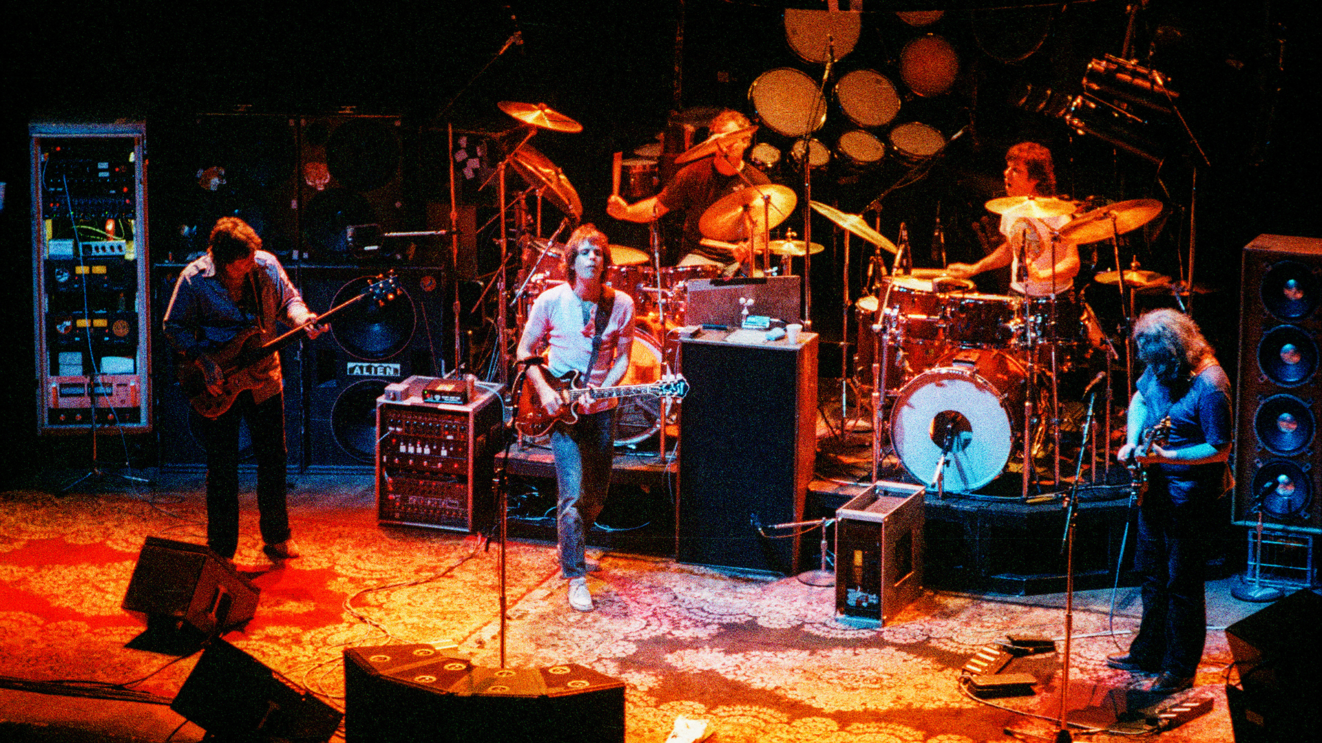 This Grateful Dead Yoga Playlist is What We All Need Right Now